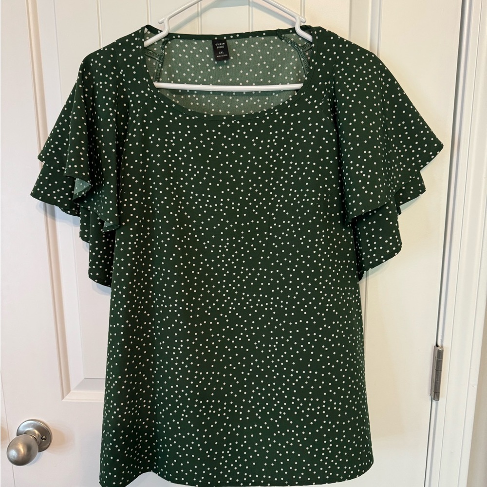 Plus size poke a dot top